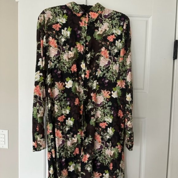 Alice + Olivia Hallie Shirt Dress - Size Medium - Picture 3 of 9